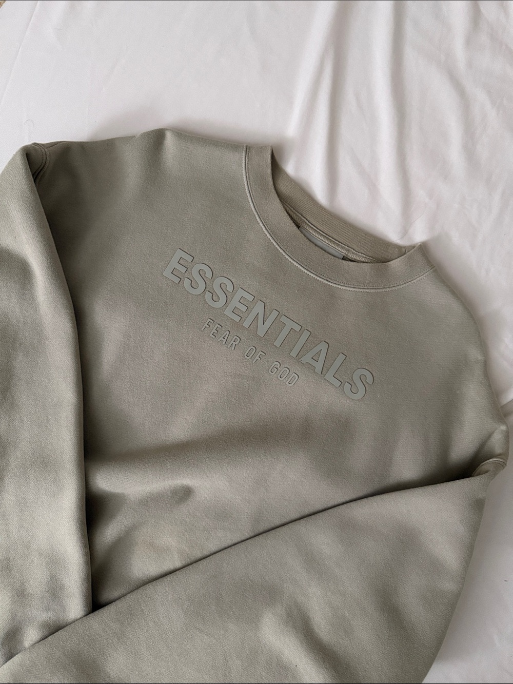 FEAR OF GOD ESSENTIALS CREWNECK